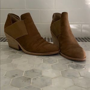 Eileen fisher booties 8 1/2